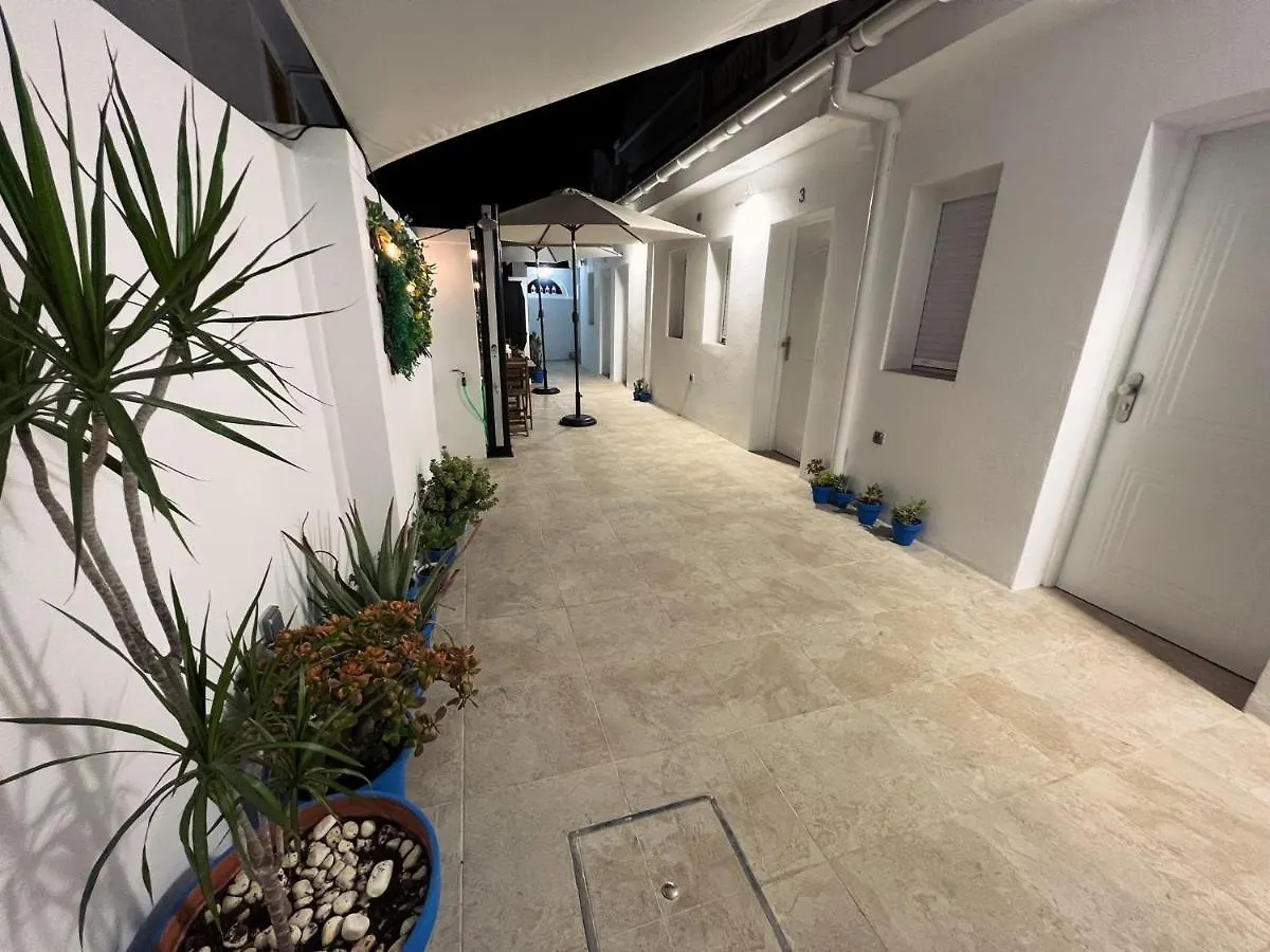 Alojamientos Santorini Matalascanas Guest house